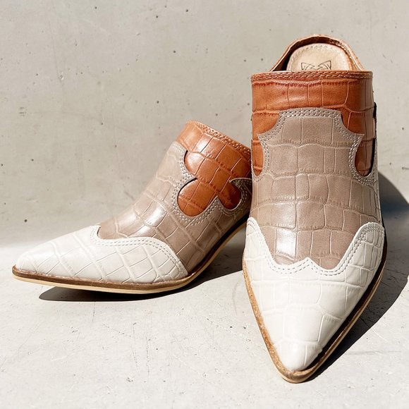 BEAST FASHION Tan and Cream Mules - Picture 10 of 12